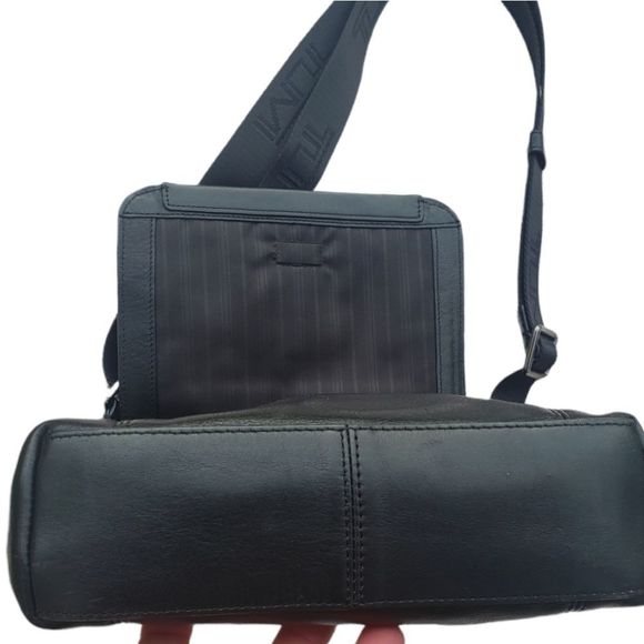 TUMI Black Shoulder Bag NWOT - Picture 3 of 10